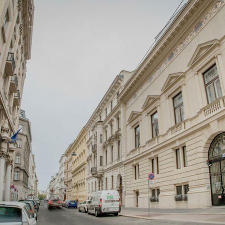 Karl Suites Palais Wessely Wenen Buitenkant foto
