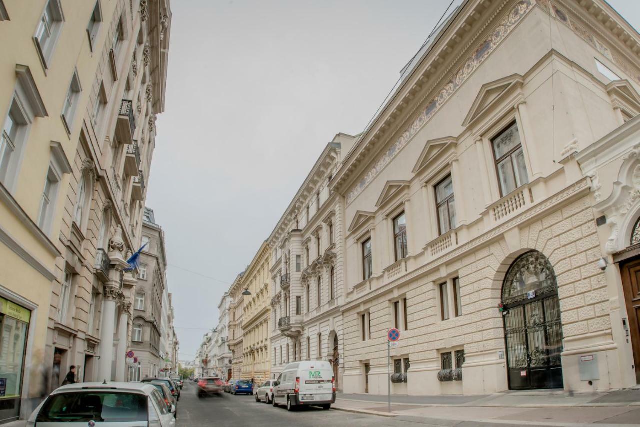 Karl Suites Palais Wessely Wenen Buitenkant foto